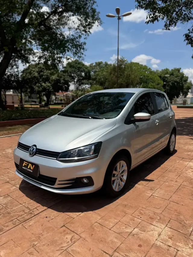 Carro Volkswagen Fox 2020 1.6 MSI Connect (Flex)