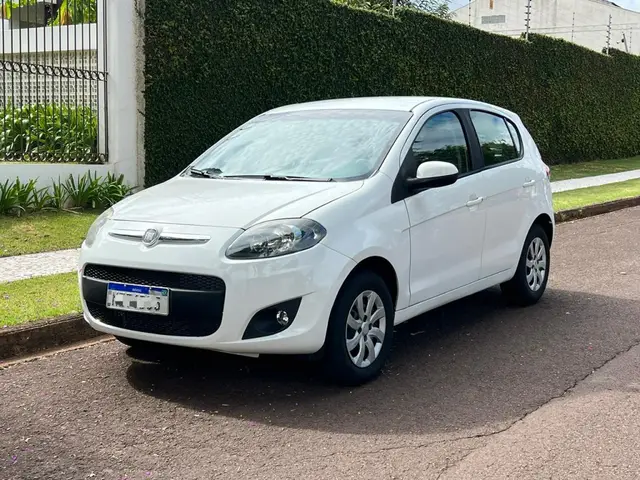 Carro Fiat Palio Weekend 2013 Attractive 1.4 8V (Flex)