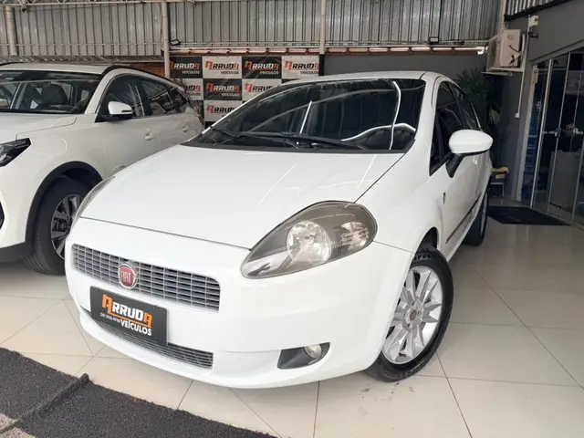 Carro Fiat Punto 2012 Attractive 1.4 (Flex)