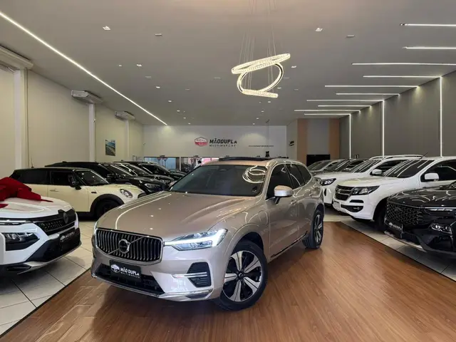 Carro Volvo XC60 2023 Recharge Plus 2.0