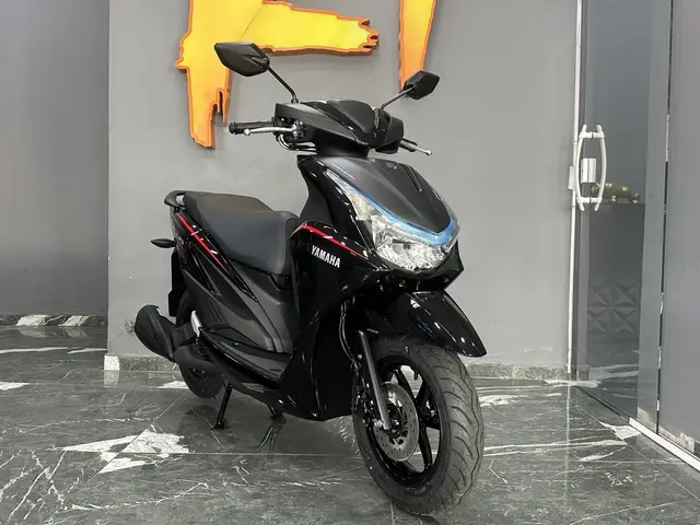 Moto Yamaha Fluo 2026 Hybrid Connected