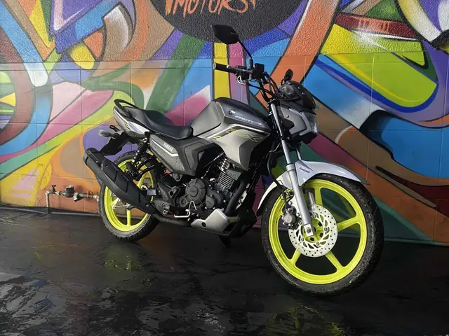 Moto Yamaha YBR 150 Factor 2025 DX