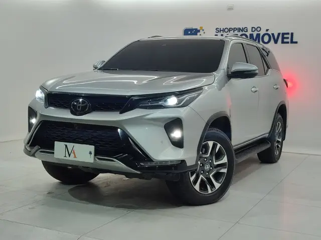 Carro Toyota SW4 2024 SRX Platinum 2.8 Turbodiesel 4x4 (Aut.) (5 Lugares)