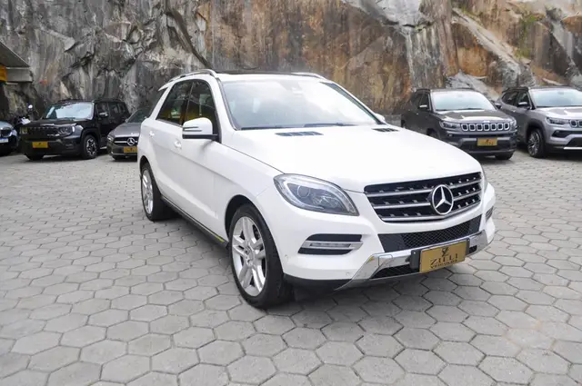 Carro Mercedes-Benz Classe ML 2015 ML 350 3.0 Sport 4Matic bluetec