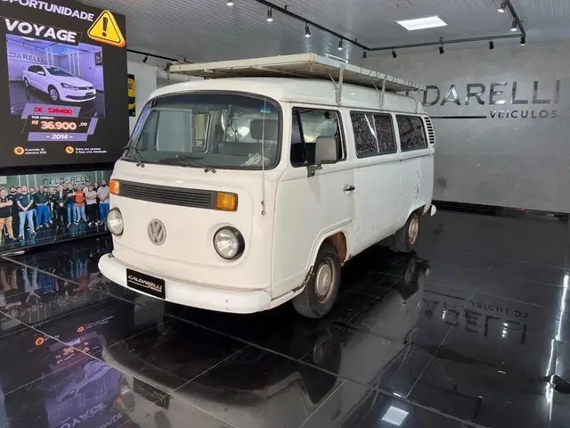 Carro Volkswagen Kombi 2002 Standard Lotação 1.6