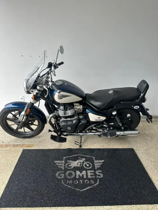 Moto Royal Enfield Super Meteor 2025 Astral