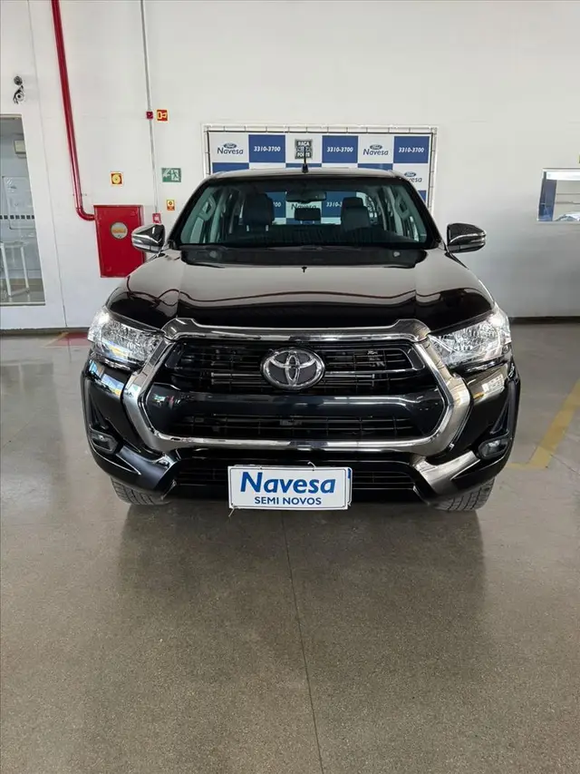 Carro Toyota Hilux Cabine Dupla 2024 SRV 4x4 2.8 Diesel