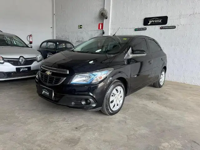 Carro Chevrolet Onix 2015 1.4 LT SPE/4