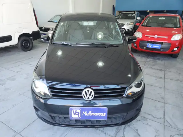 Carro Volkswagen Fox 2013 1.0 VHT (Flex) 4p