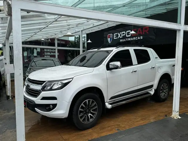 Carro Chevrolet S10 Cabine Dupla 2017 S10 2.8 CTDI High Country 4WD (Cabine Dupla) (Aut)