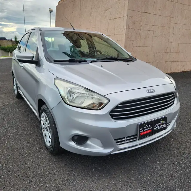 Carro Ford Ka Sedan 2015 SE 1.5 16v (Flex)