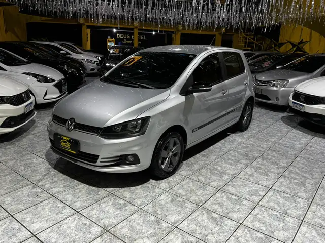 Carro Volkswagen Fox 2017 1.6 MSI Run (Flex)