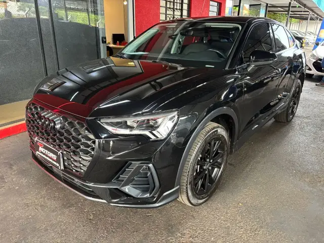 Carro Audi Q3 2023 Performance Black 2.0