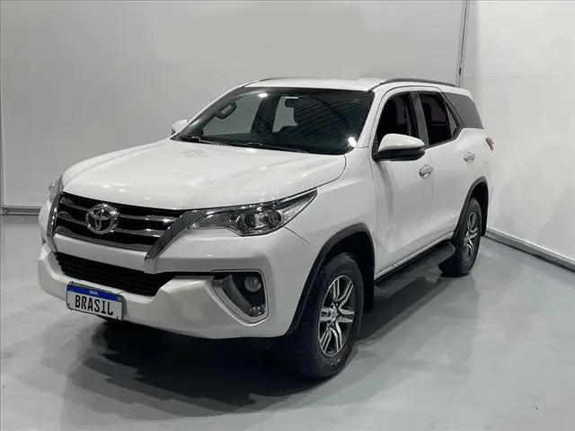Carro Toyota SW4 2018 2.7 SR 4x2 (Flex)