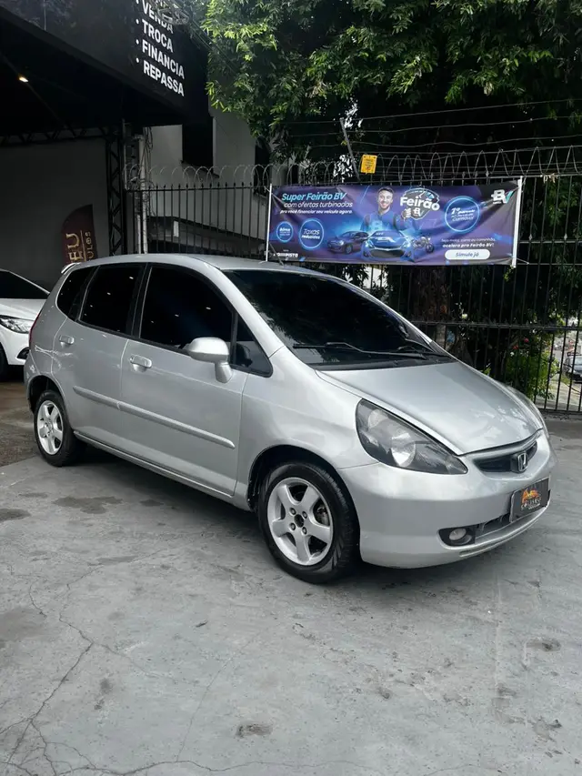 Carro Honda Fit 2006 LX 1.4