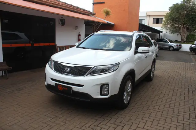 Carro Kia Sorento 2015 2.4 16V 4x2 (Aut)