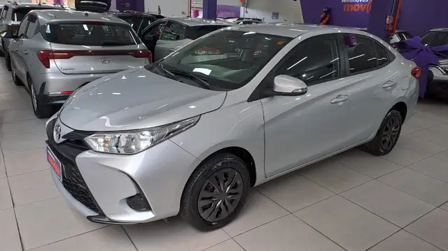 Carro Toyota Yaris Sedan 2025 XL 1.5 (Flex) (Aut)