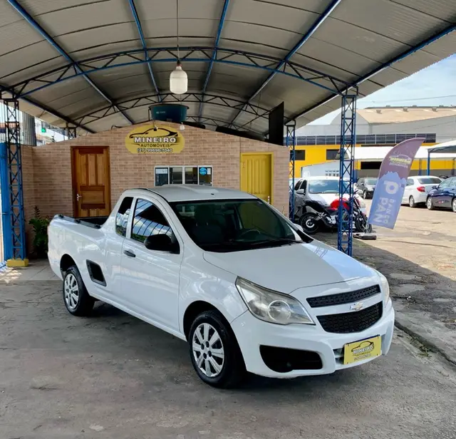 Carro Chevrolet Montana 2017 LS 1.4 (Flex)