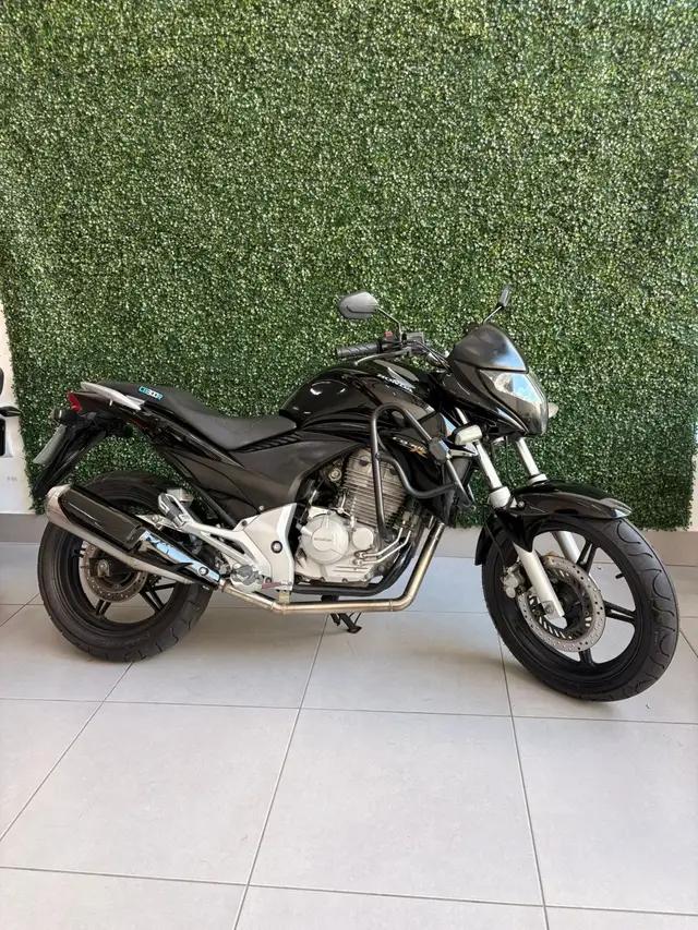 Moto Honda CB 300R 2015 (ABS)