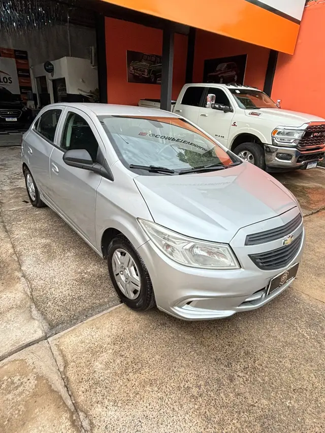 Carro Chevrolet Onix 2017 1.0 Joy SPE/4