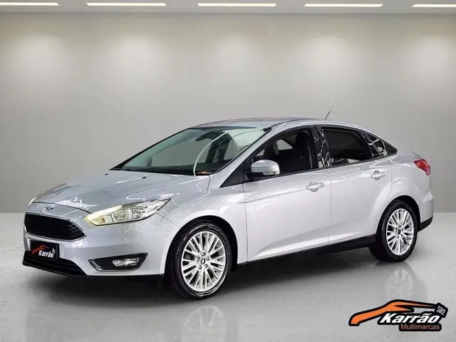 Carro Ford Focus Sedan 2017 SE 2.0 PowerShift