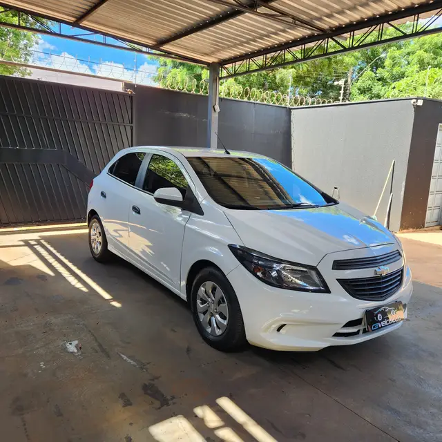 Carro Chevrolet Onix 2019 1.0 Joy SPE/4