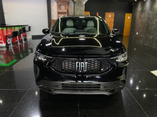 Carro Fiat Fastback 2025 Impetus