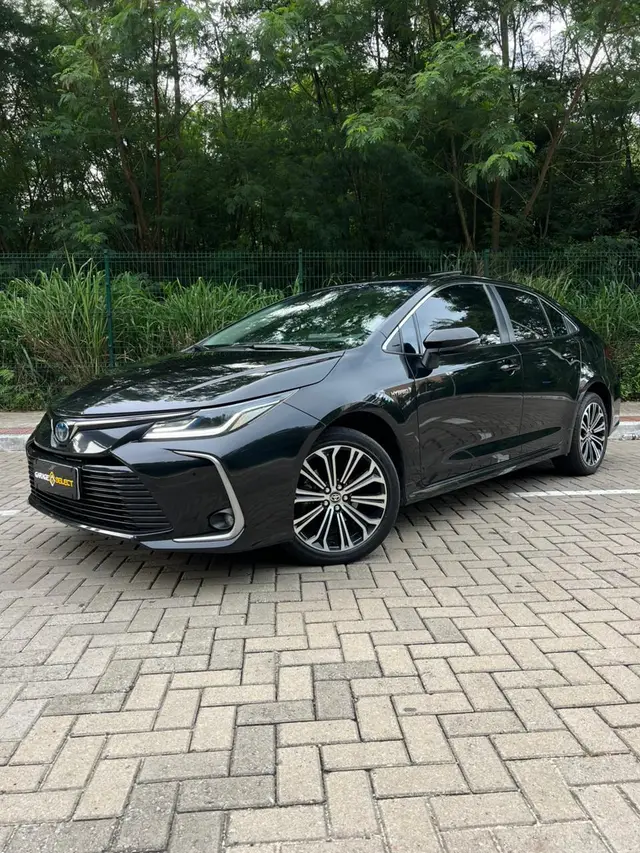 Carro Toyota Corolla 2023 Altis Hybrid Premium 1.8 Flex