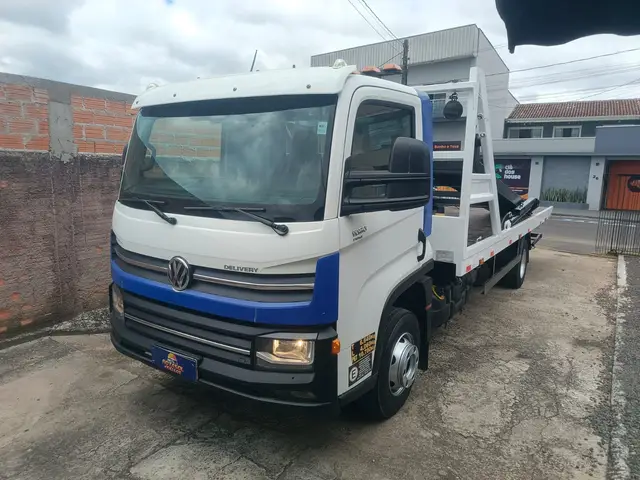Caminhão Volkswagen 11.180 2019 Delivery 2p (diesel)(E5)