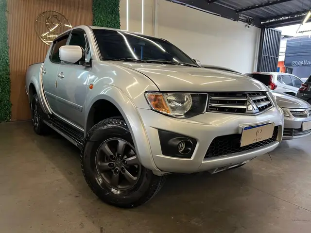 Carro Mitsubishi L200 Triton Sport 2015 2.4 HLS (Flex)