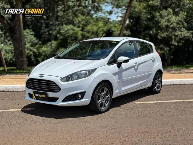 Carro Ford Fiesta Hatch 2014 1.5 (Flex)