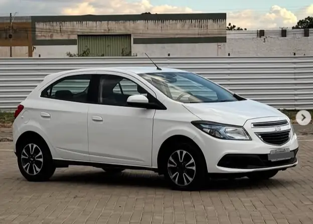 Carro Chevrolet Onix 2014 1.4 LT SPE/4