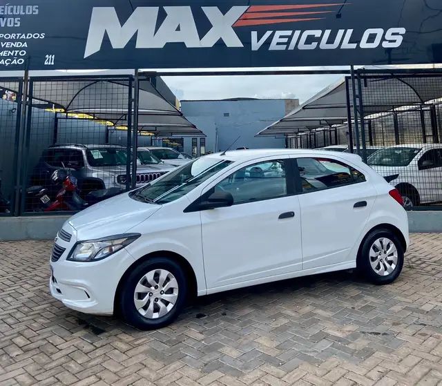 Carro Chevrolet Onix 2019 1.0 Joy SPE/4