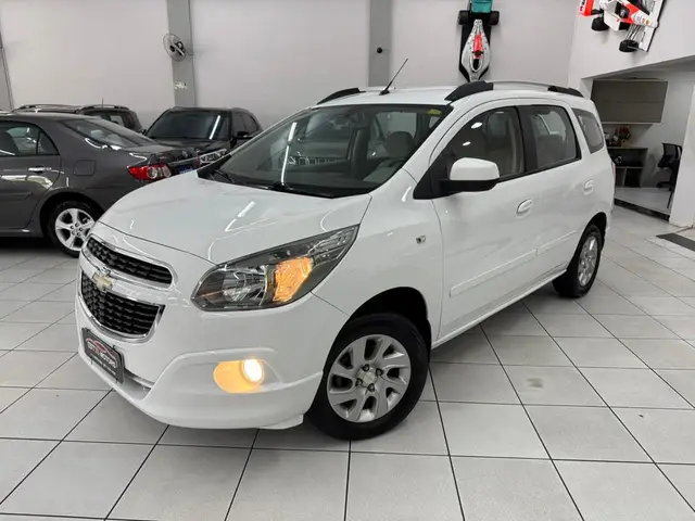 Carro Chevrolet Spin 2014 LTZ 7S 1.8 (Flex)