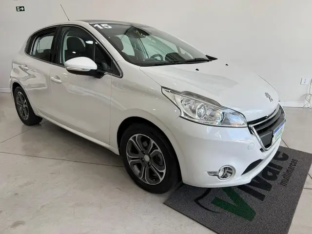 Carro Peugeot 208 2015 Griffe  1.6 16V (Flex) (Aut)
