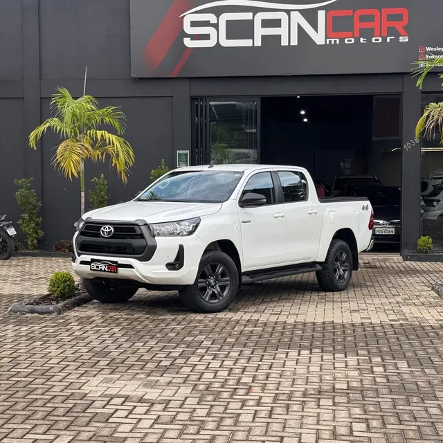 Carro Toyota Hilux Cabine Dupla 2024 SR 4x4 2.8 Diesel