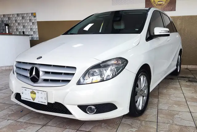 Carro Mercedes-Benz Classe B 2013 200 CGI 1.6 Turbo