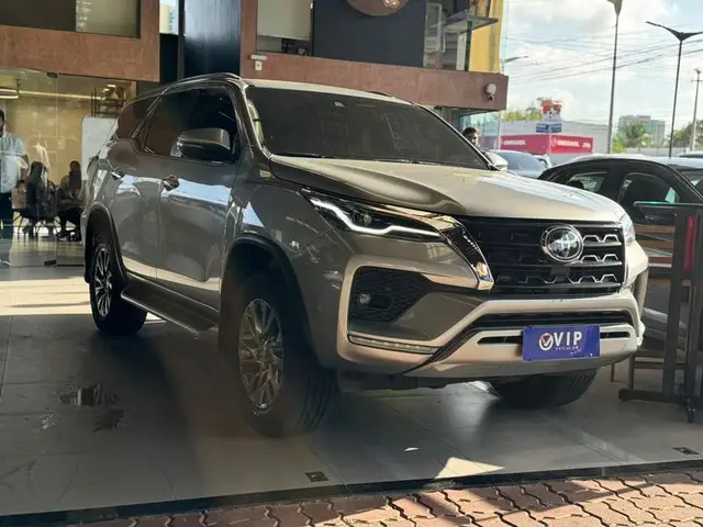 Carro Toyota Hilux Cabine Dupla 2021 SRX 2.8 TDI CD 4x4 (Aut)