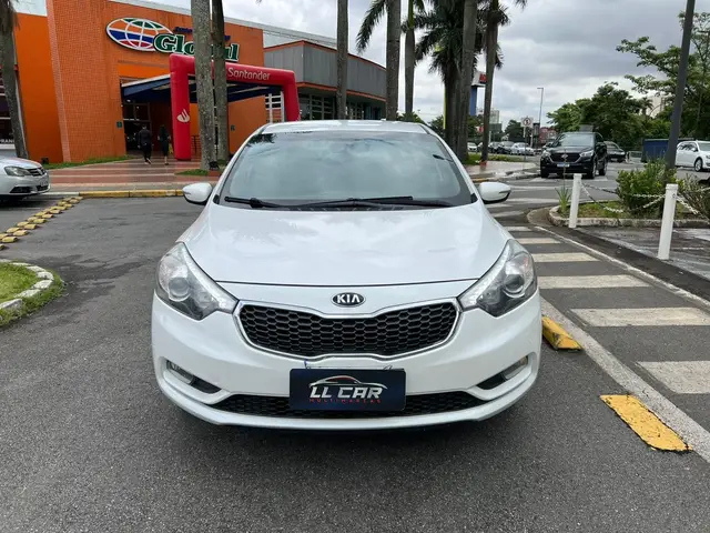 Carro Kia Cerato 2015 SX 1.6 (Aut) (Flex)