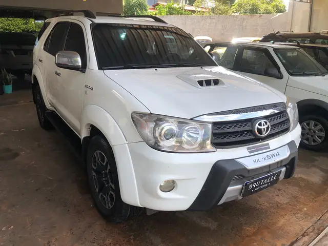 Carro Toyota Hilux SW4 2009 SRV 4x4 3.0 Turbo (aut)
