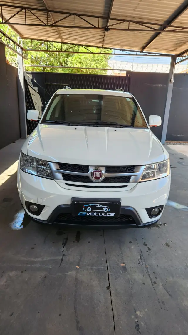 Carro Fiat Freemont 2012 2.4 16V Emotion (Aut)