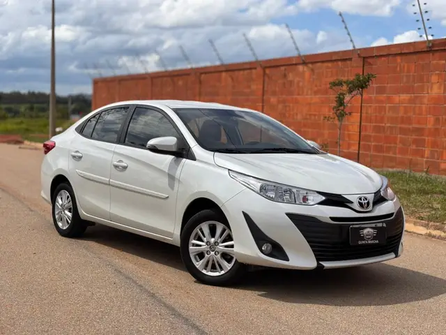 Carro Toyota Yaris Sedan 2019 1.5 XL (Flex)