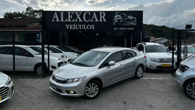 Carro Honda Civic 2014 New  LXR 2.0 i-VTEC (Aut) (Flex)