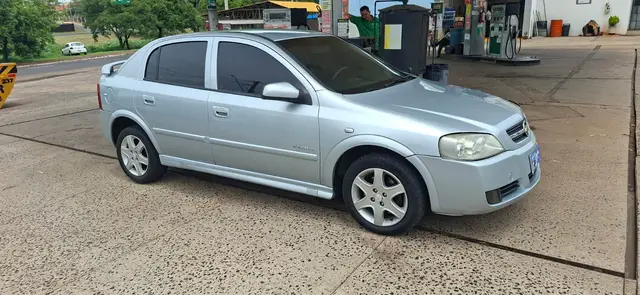 Carro Chevrolet Astra Hatch 2007 Elegance 2.0 (Flex)
