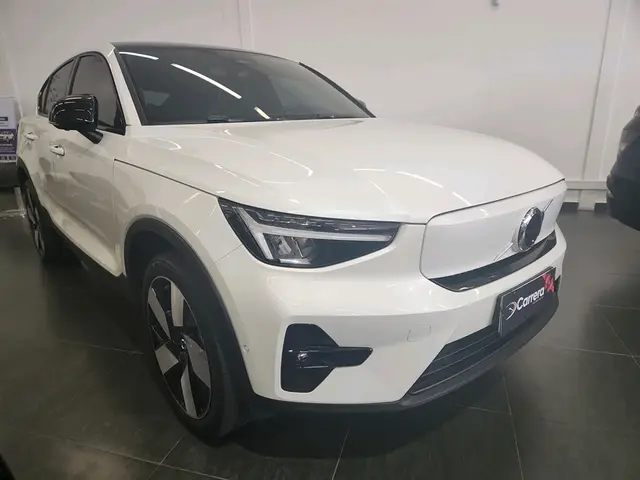 Carro Volvo C40 2023 Recharge (Elétrico)