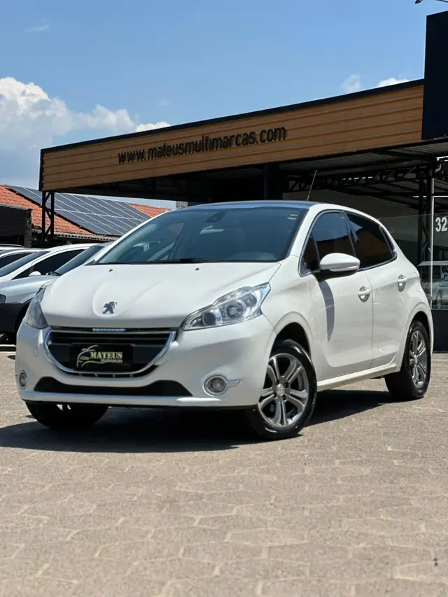 Carro Peugeot 208 2015 Griffe  1.6 16V (Flex) (Aut)