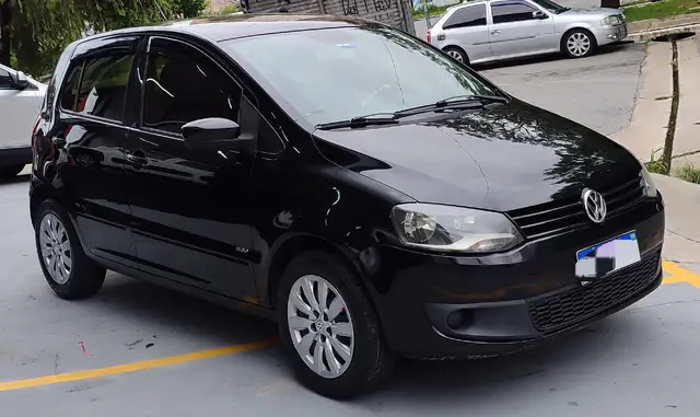 Carro Volkswagen Fox 2011 1.0 8V (Flex) 4p