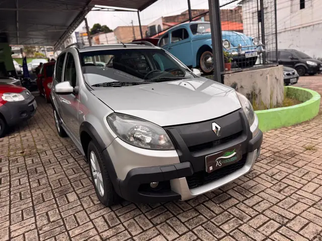 Carro Renault Sandero Stepway 2014 1.6 16V Hi-Flex (aut)