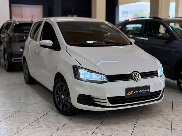 Carro Volkswagen Fox 2015 Trendline 1.6 MSI (Flex)