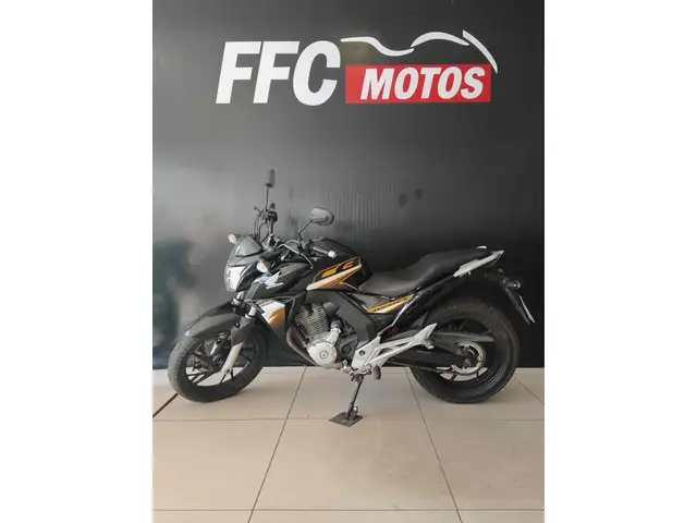 Moto Honda CB 250F Twister 2017 Standard